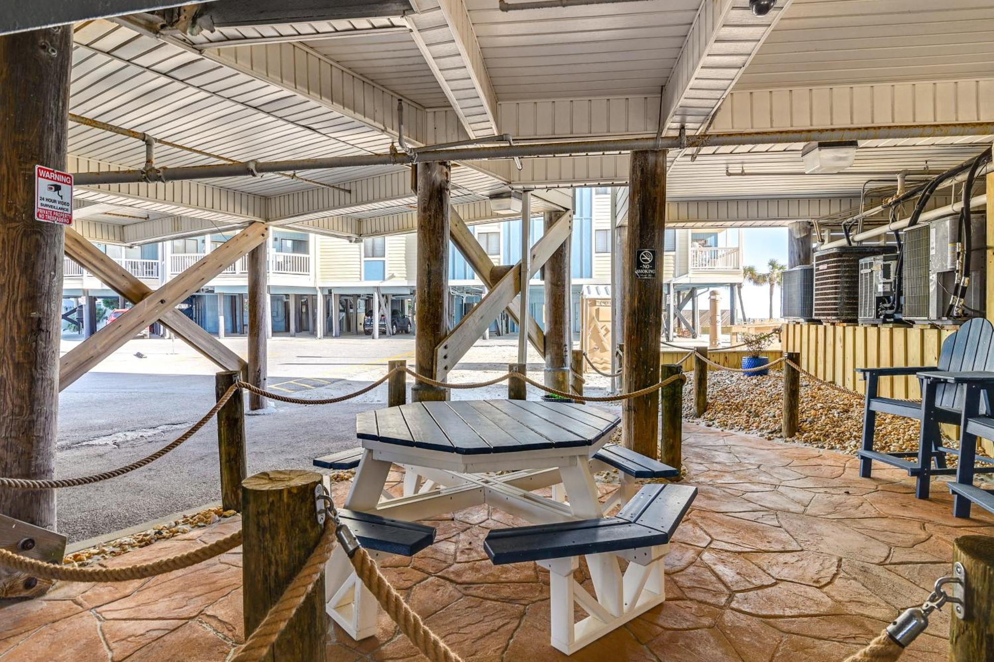 Cozy Beachfront Condo With Wifi, Views And Pool Access Миртл-Бич Экстерьер фото